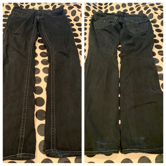 True Religion Ricky Big T size 30
Inseam 34”
Excellent Pre-owned Condition - Picture 2 of 13